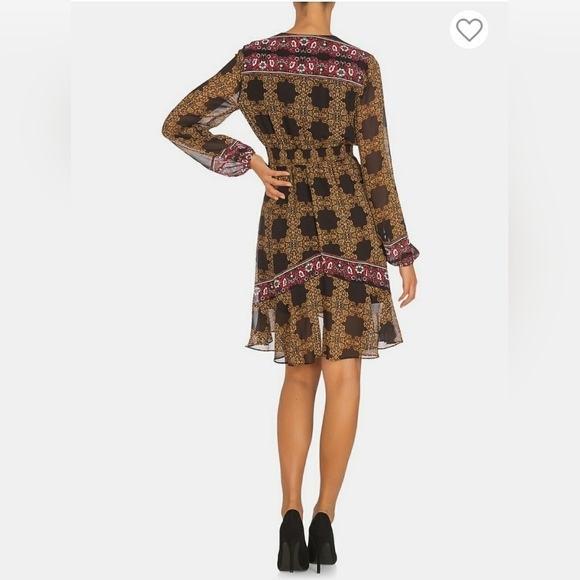 Guess Olena Medallion-Print A-Line Dress - Picture 7 of 7